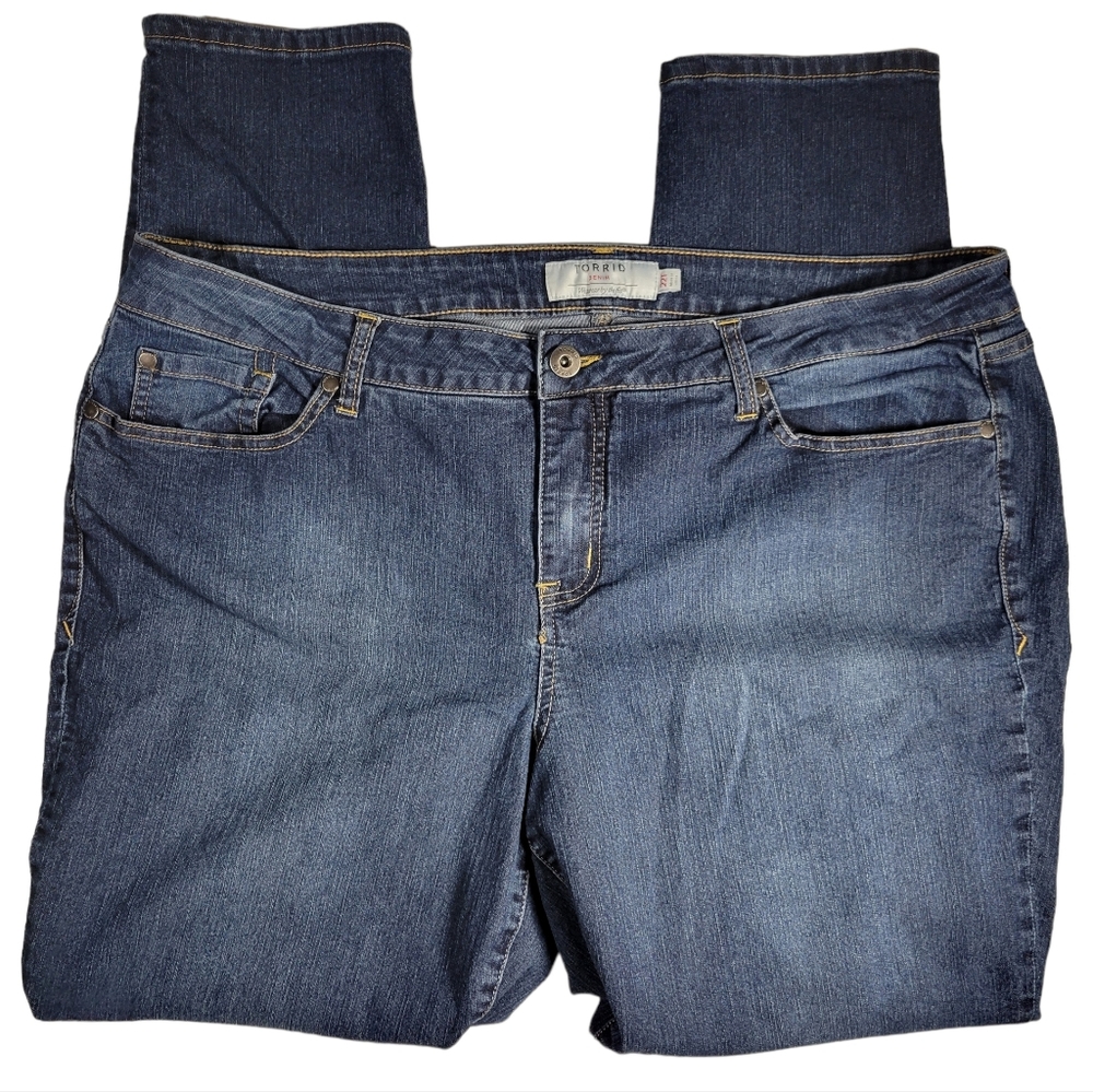 Torrid Denim T22 Stretch Dark Wash Jeans.  READ!!!